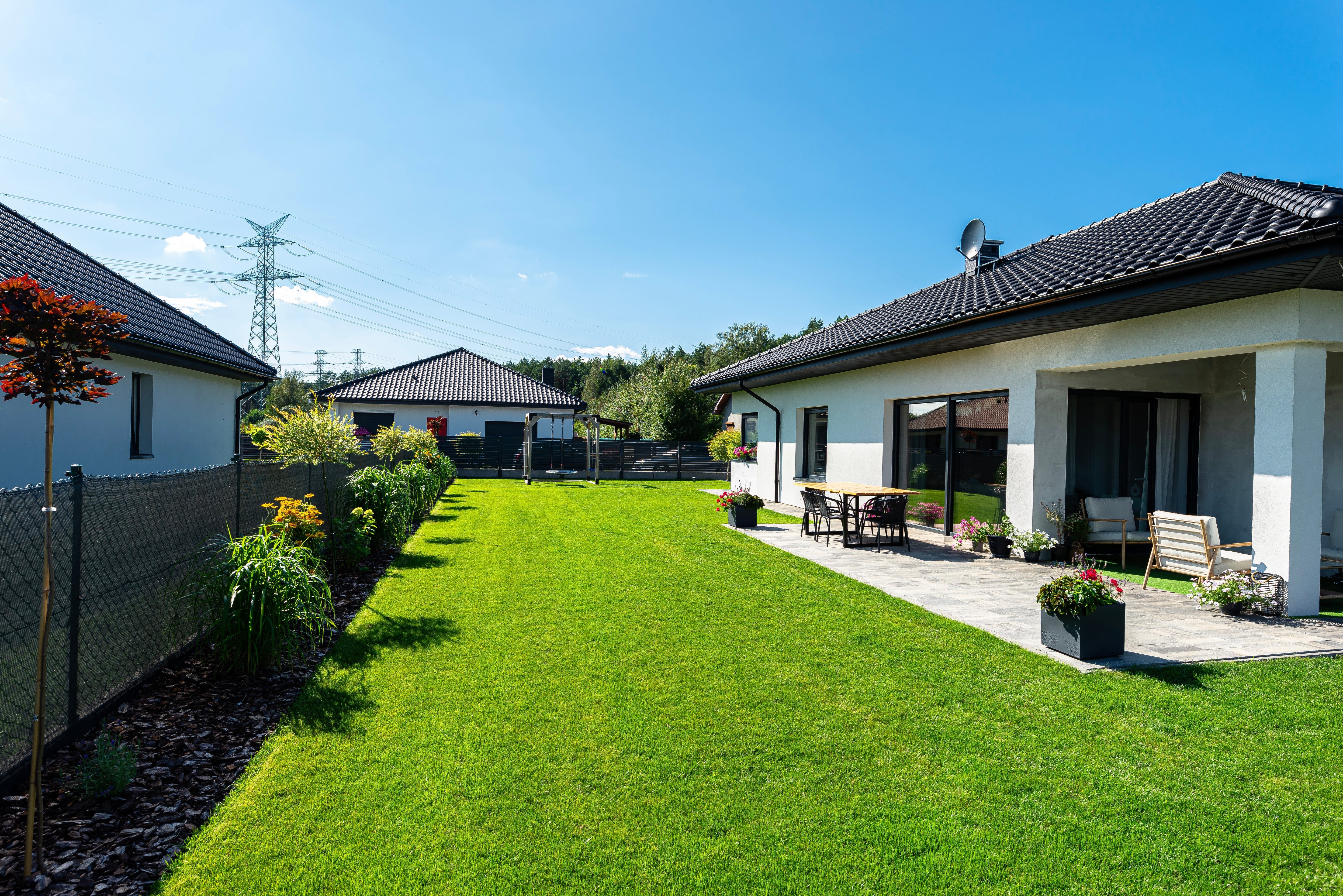 Rasen säen: So bereitest du den Boden vor und legst deinen Rasen professionell an