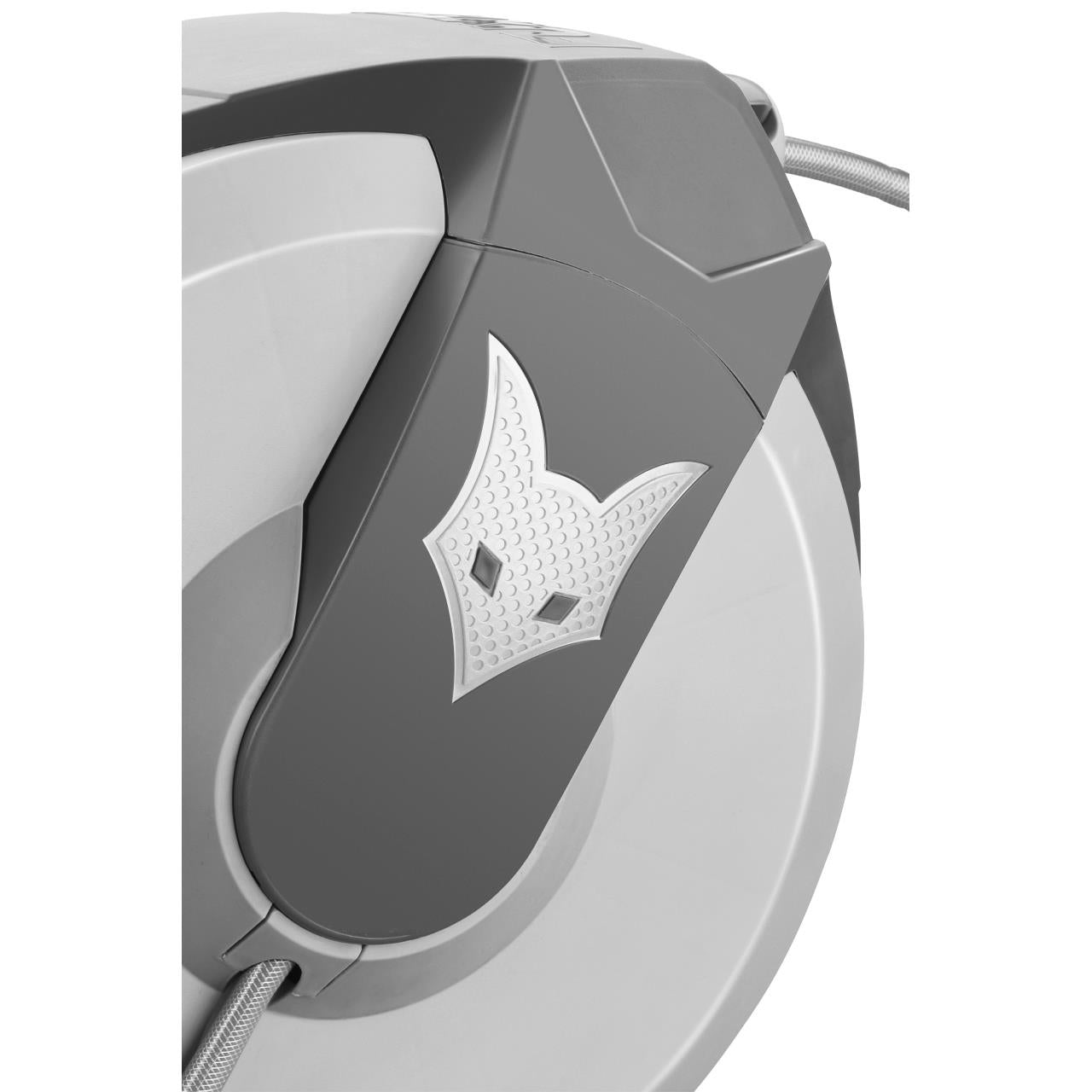 Carrete automático de manguera para pared FUXTEC FX-WSA20 de 20 m con "EASY FIX" para facilitar el riego - Gris